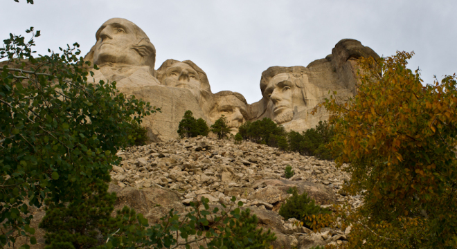 Mount Rushmore and all the presidents in Fall