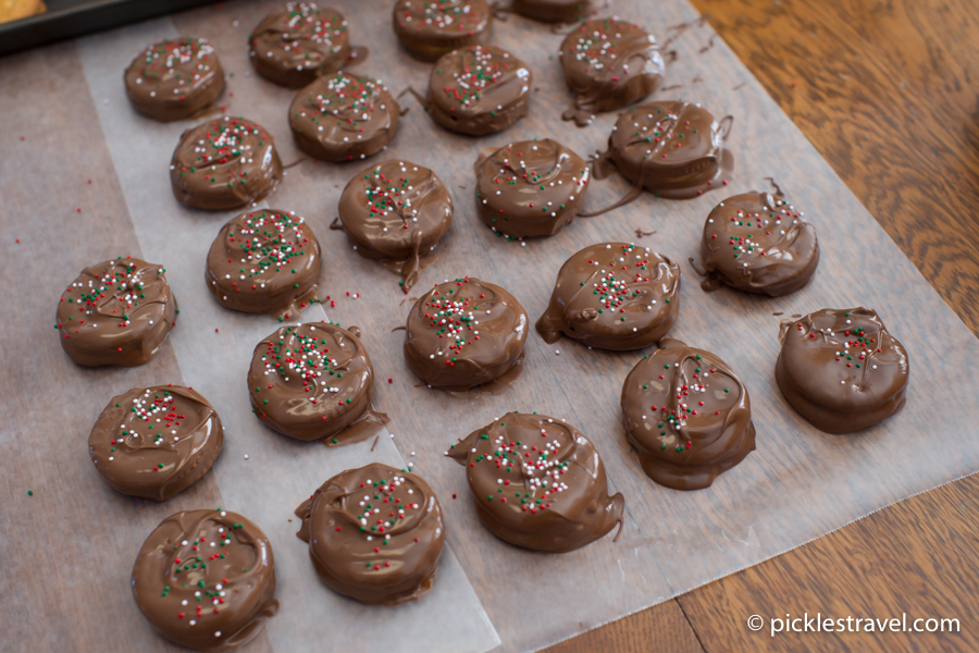 Chocolate Dipped Peanut-Butter filled Ritz Crackers