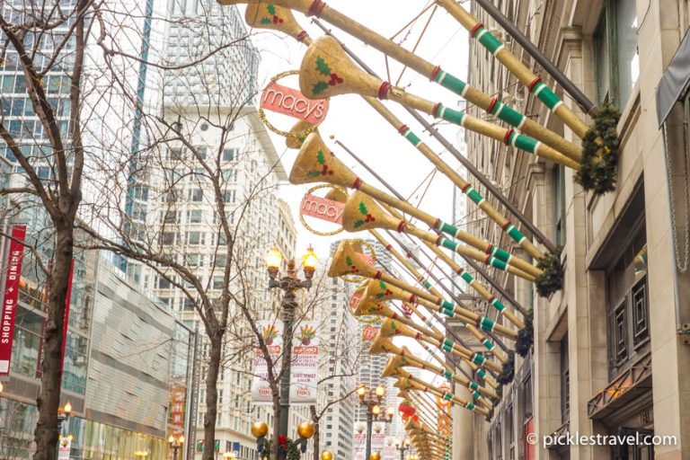 Christmas in Chicago at Macy's Department Store • Pickles Travel Blog